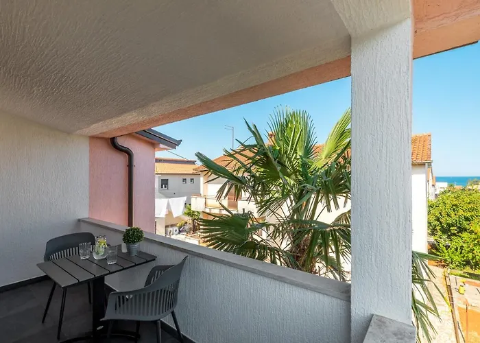 Sanja Premium アパート *