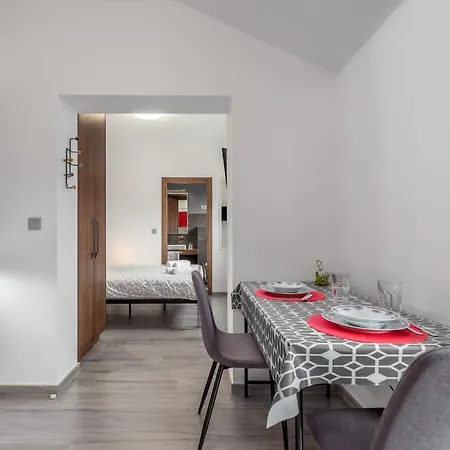 Sanja Premium 波雷奇